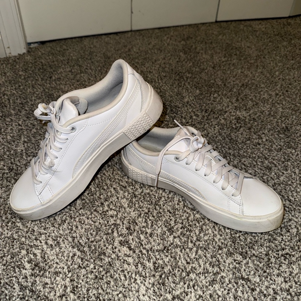 Women’s Puma Shoes